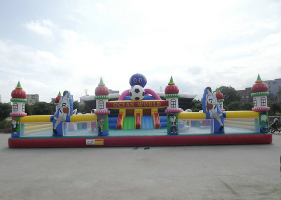 0.55mm Grubość nadmuchiwane Splash Park, nadmuchiwane Fun Park UV Protective Featuring