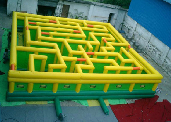Custom Made Interactive Inflatable Maze, Bounce House Maze Czteroosobowy szwy
