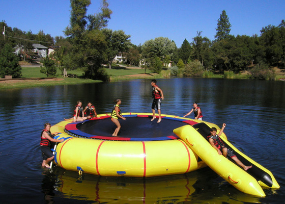 Niestandardowe drukowanie trampoliny w wodzie Eco Friendly for Water Park